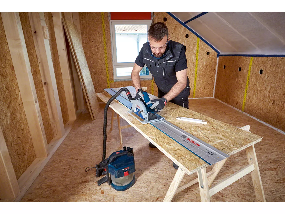 Scie circulaire sans fil GKS 18V-68 G Bosch